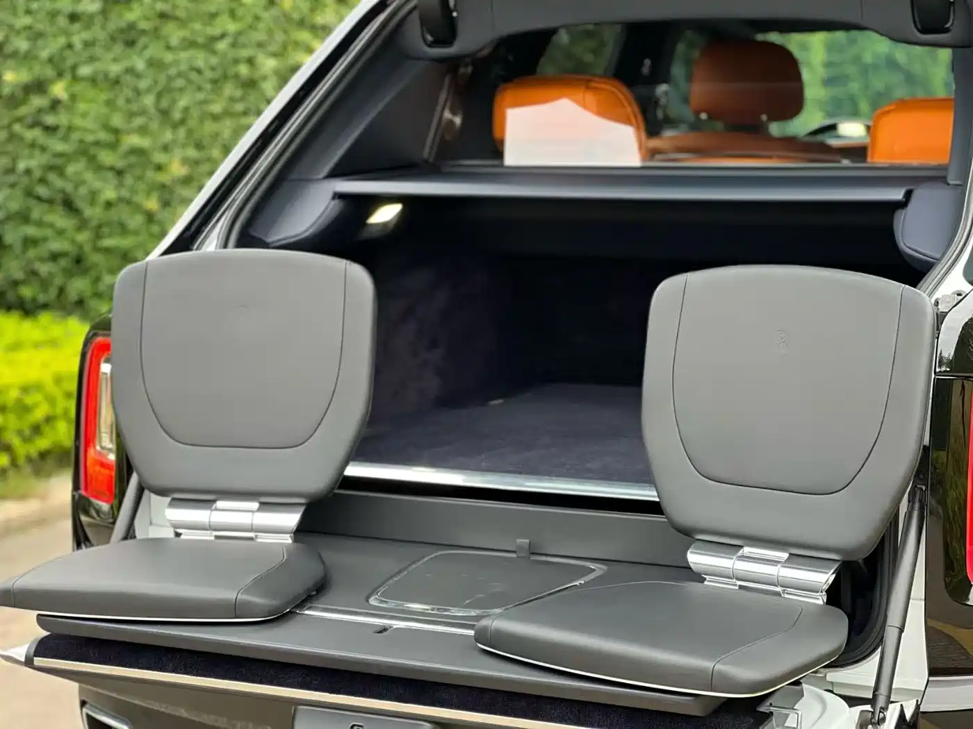 Rolls-Royce Cullinan 2018 4-Seater Version фото 9