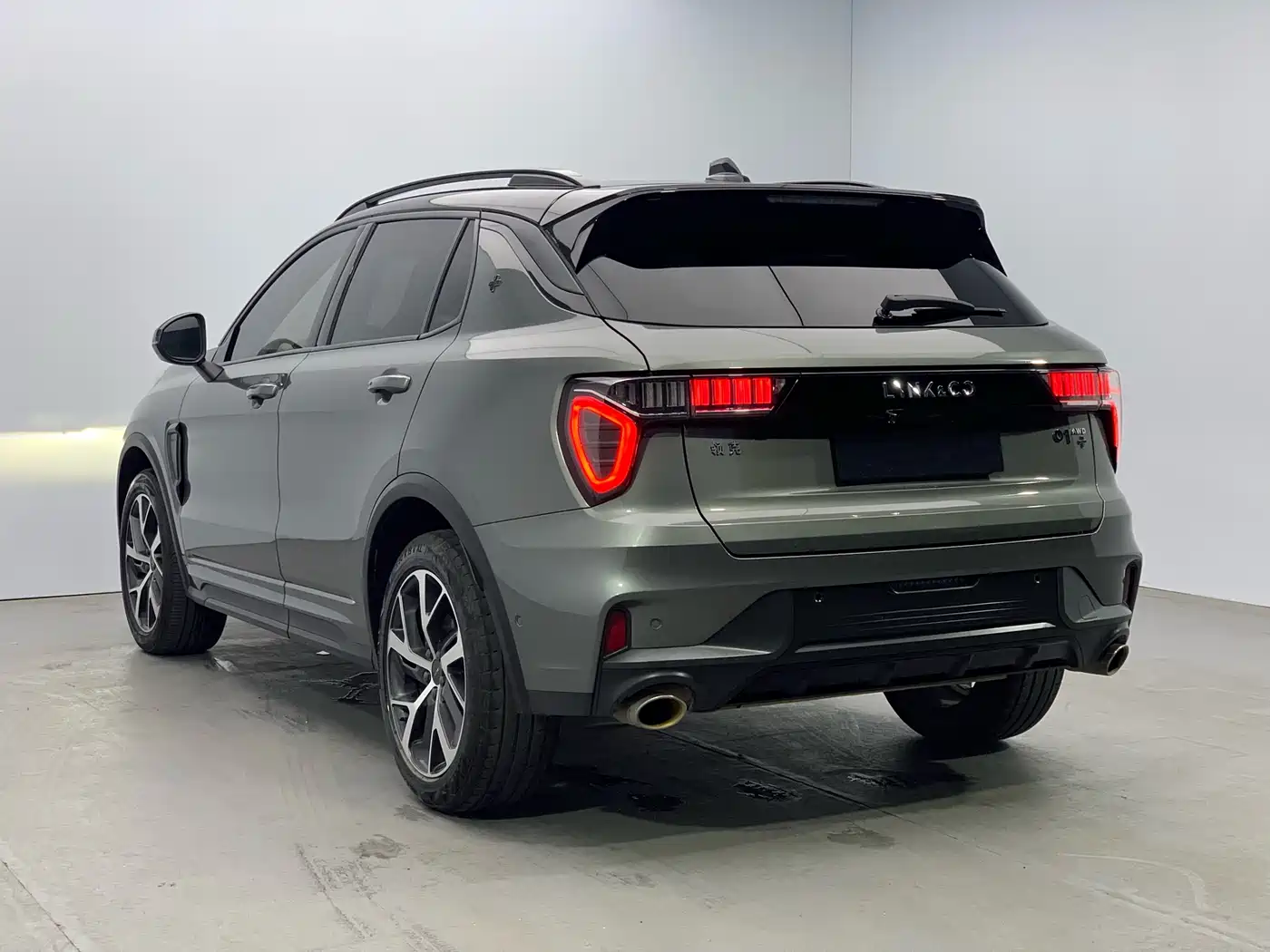 Lynk & Co 01 2021 2.0TD AWD Halo Sport фото 5