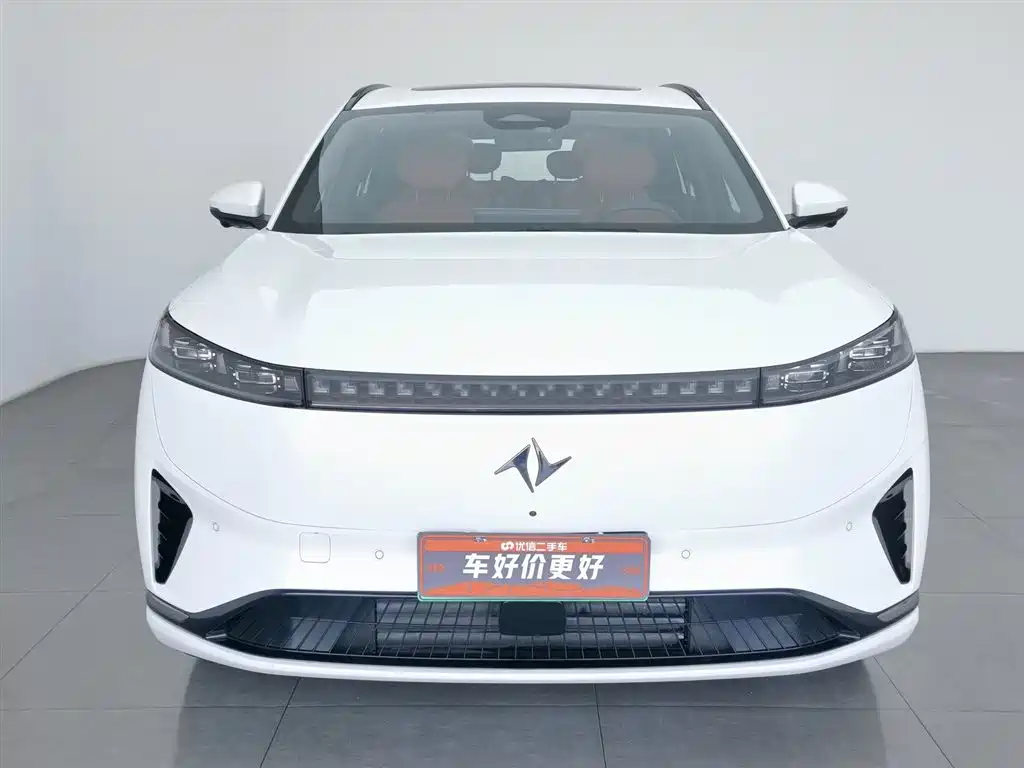DONGFENG EΠ008