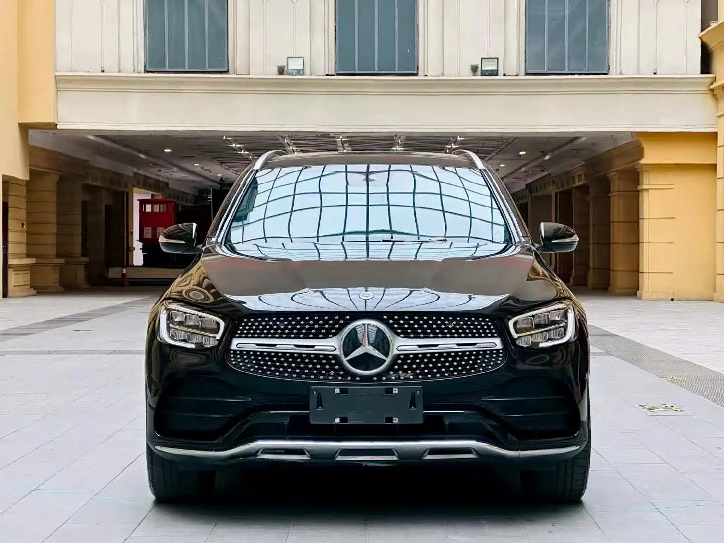 Фото 2 - Mercedes-Benz GLC