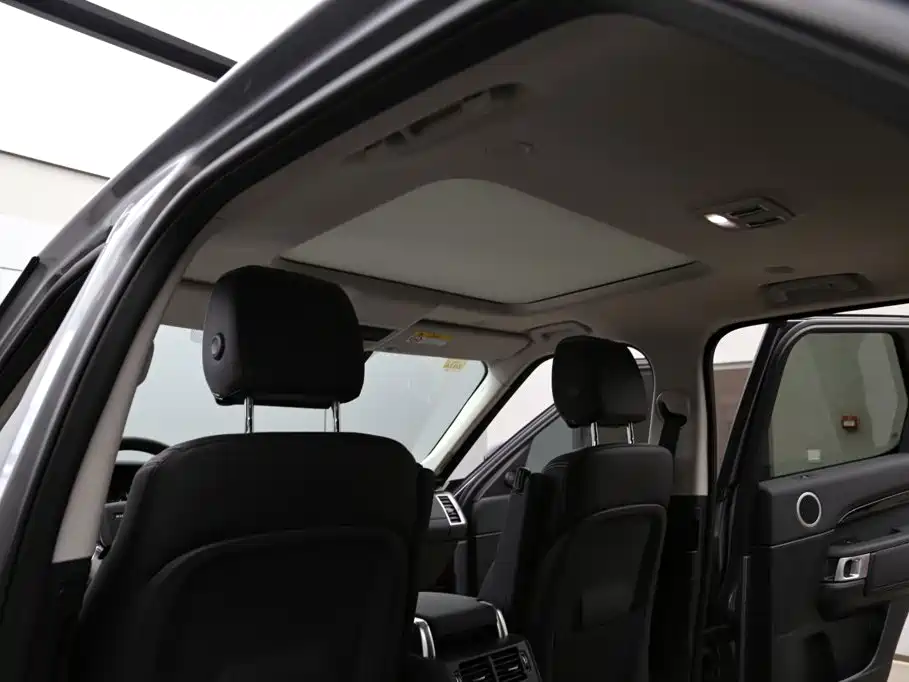 Land Rover Discovery 2024 2024 Model 300PS S