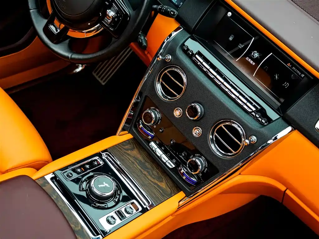 Rolls-Royce Cullinan 2018 4-Seater Version фото 21