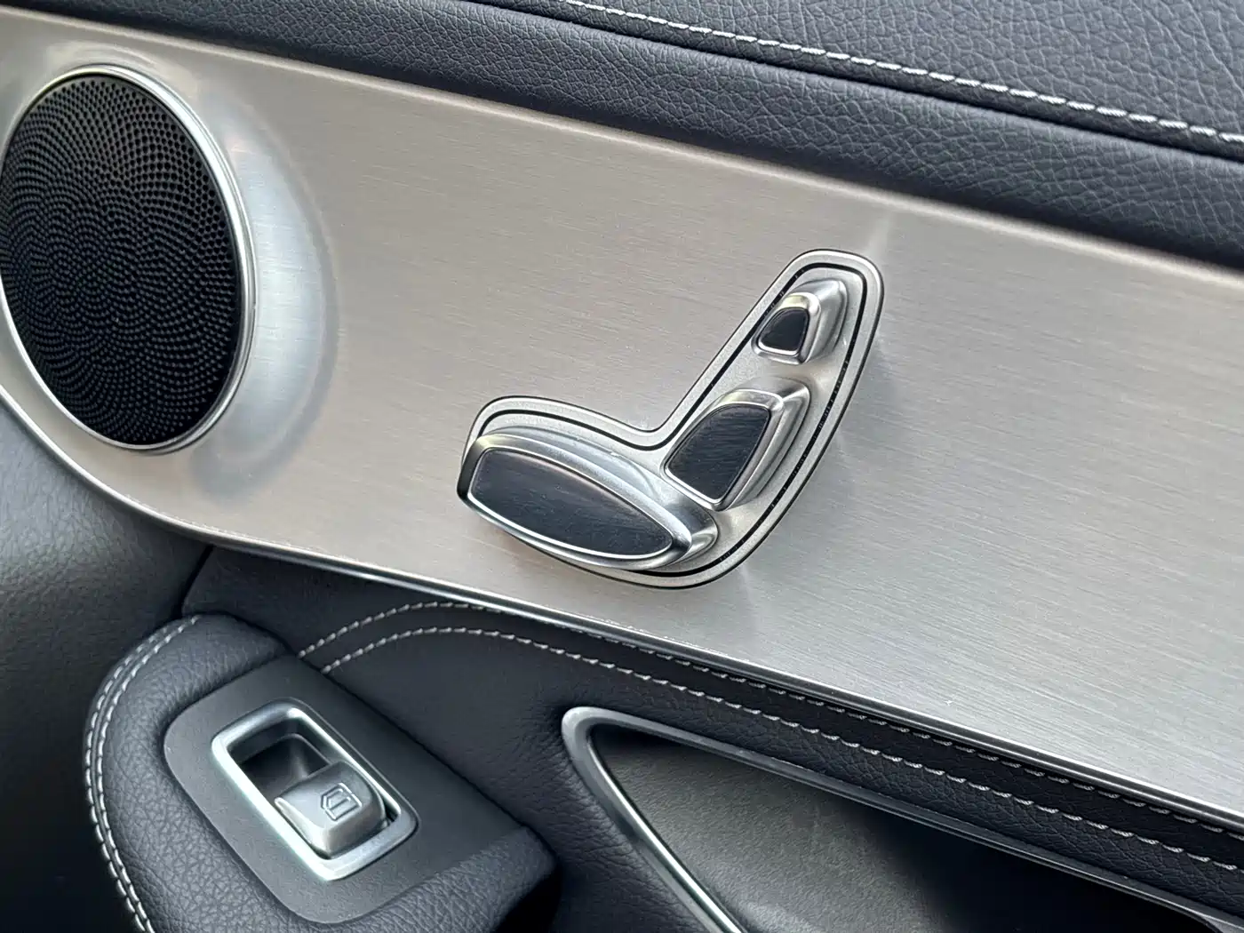 Mercedes-Benz GLC 2017 GLC 200 4MATIC фото 25