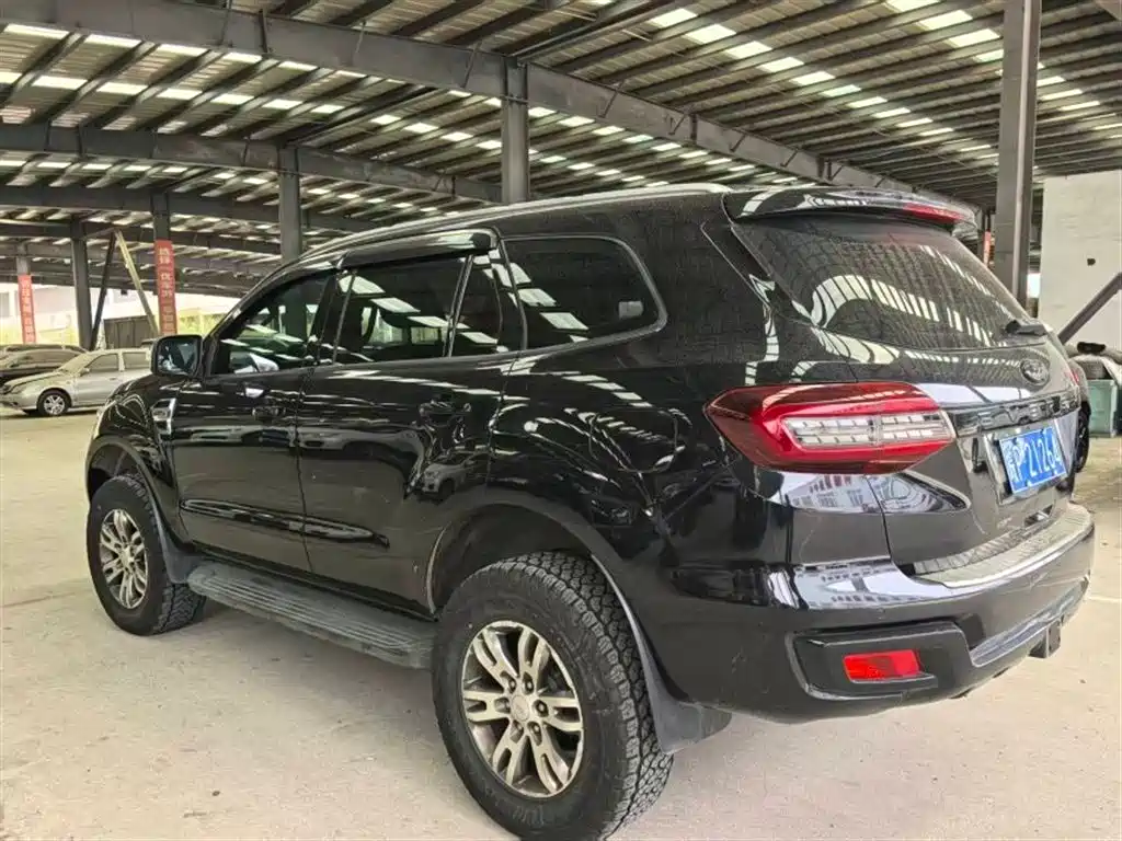 Ford Everest 2016 2.2T Diesel Manual 4WD Luxury Edition фото 12