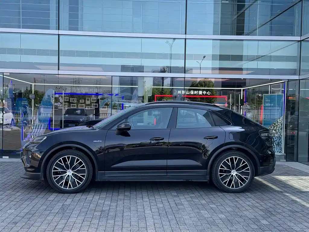 Porsche Macan EV 2025 2024 Macan 4