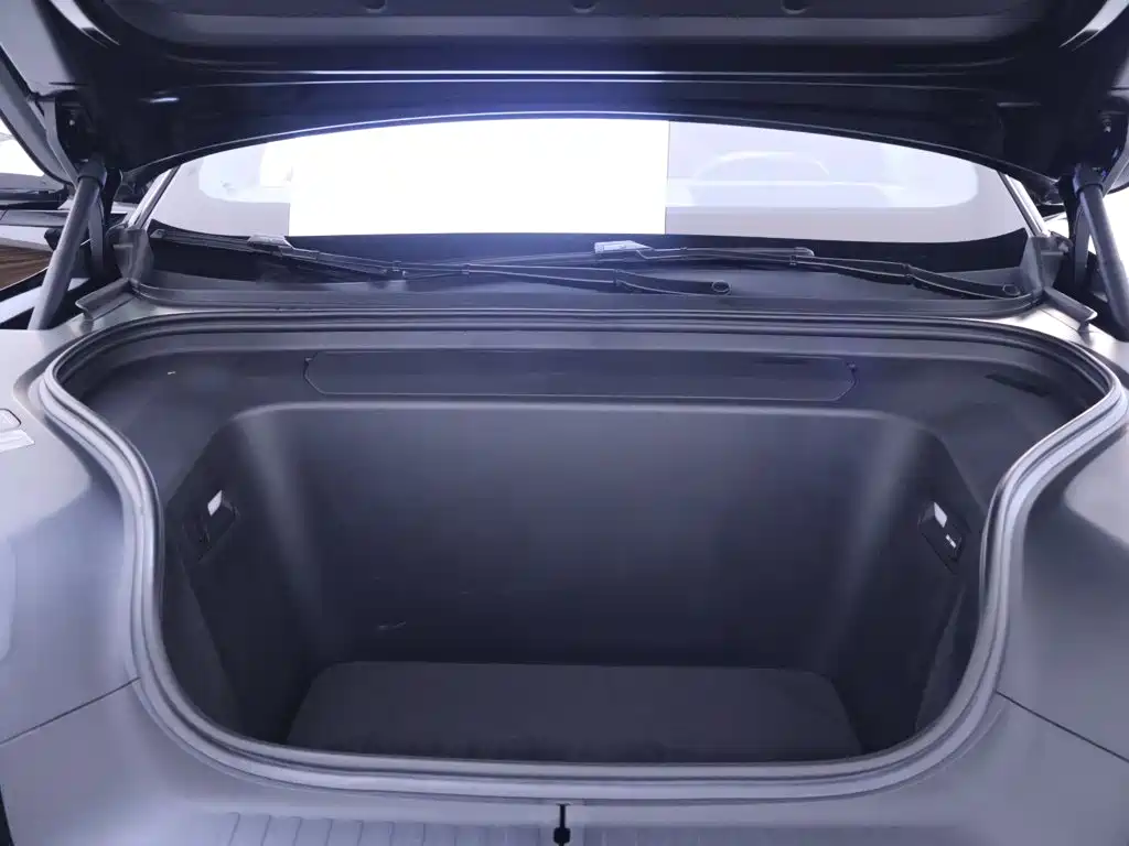 NIO ES8 2026 2025 Model 6-Seat Executive Luxury Edition