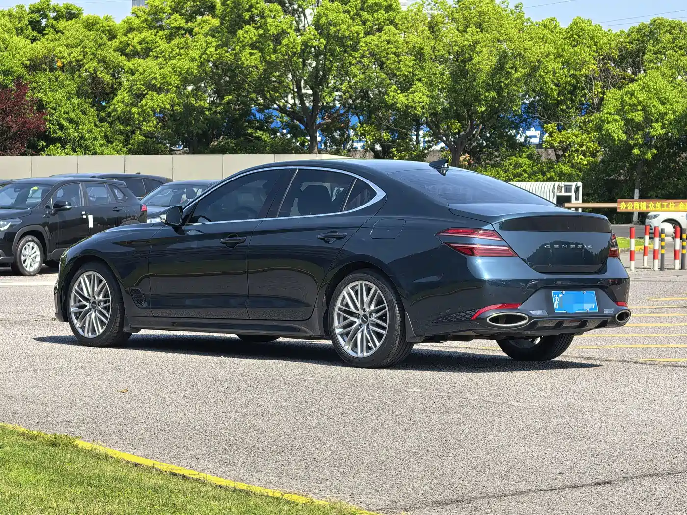 Genesis G70 2022 2021 2.0T RWD Luxury Edition