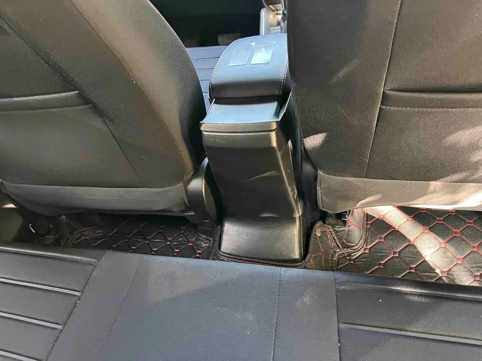 Photo 20 - Suzuki Vitara