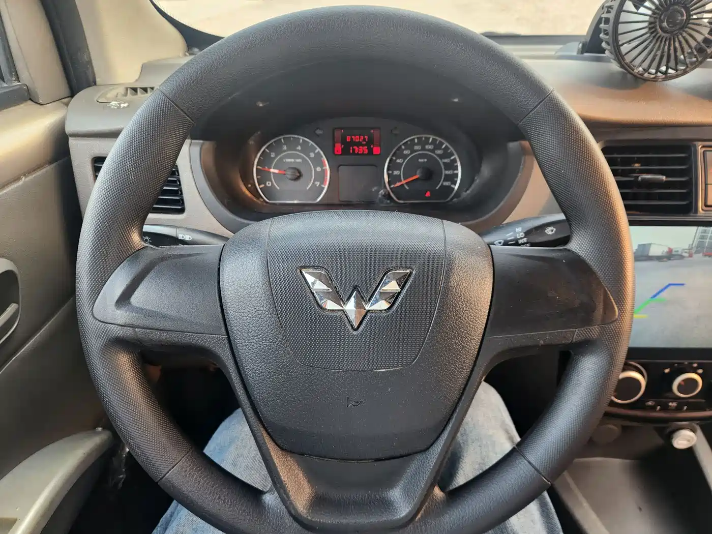 Wuling Motors Wuling Rongguang V 2017 2016 1.5L Standard