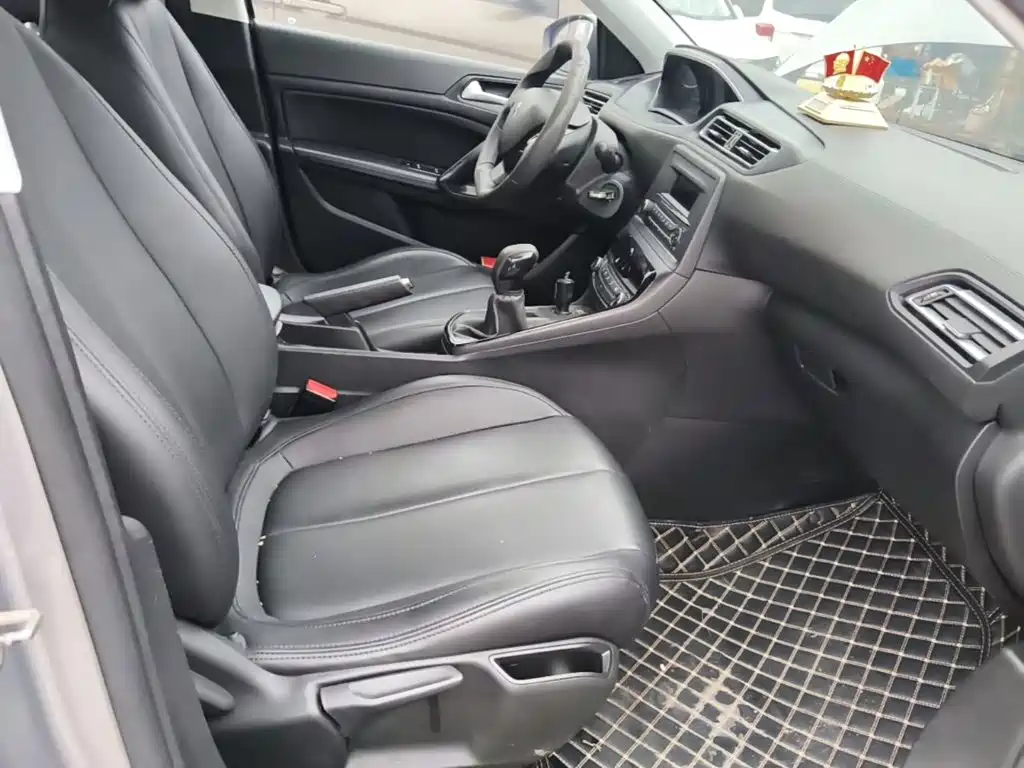 Peugeot 308 2017 2016 1.6L Manual Fashion