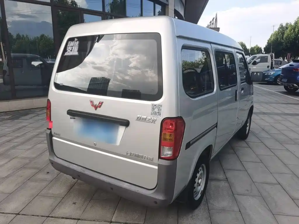 Wuling Motors Wuling Zhiguang 2021 2020 1.2L Utility China VI LSI