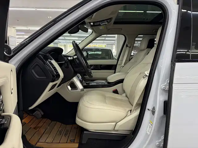 Land Rover Range Rover 2020 3.0 L6 Shengshi Edition — фото 5