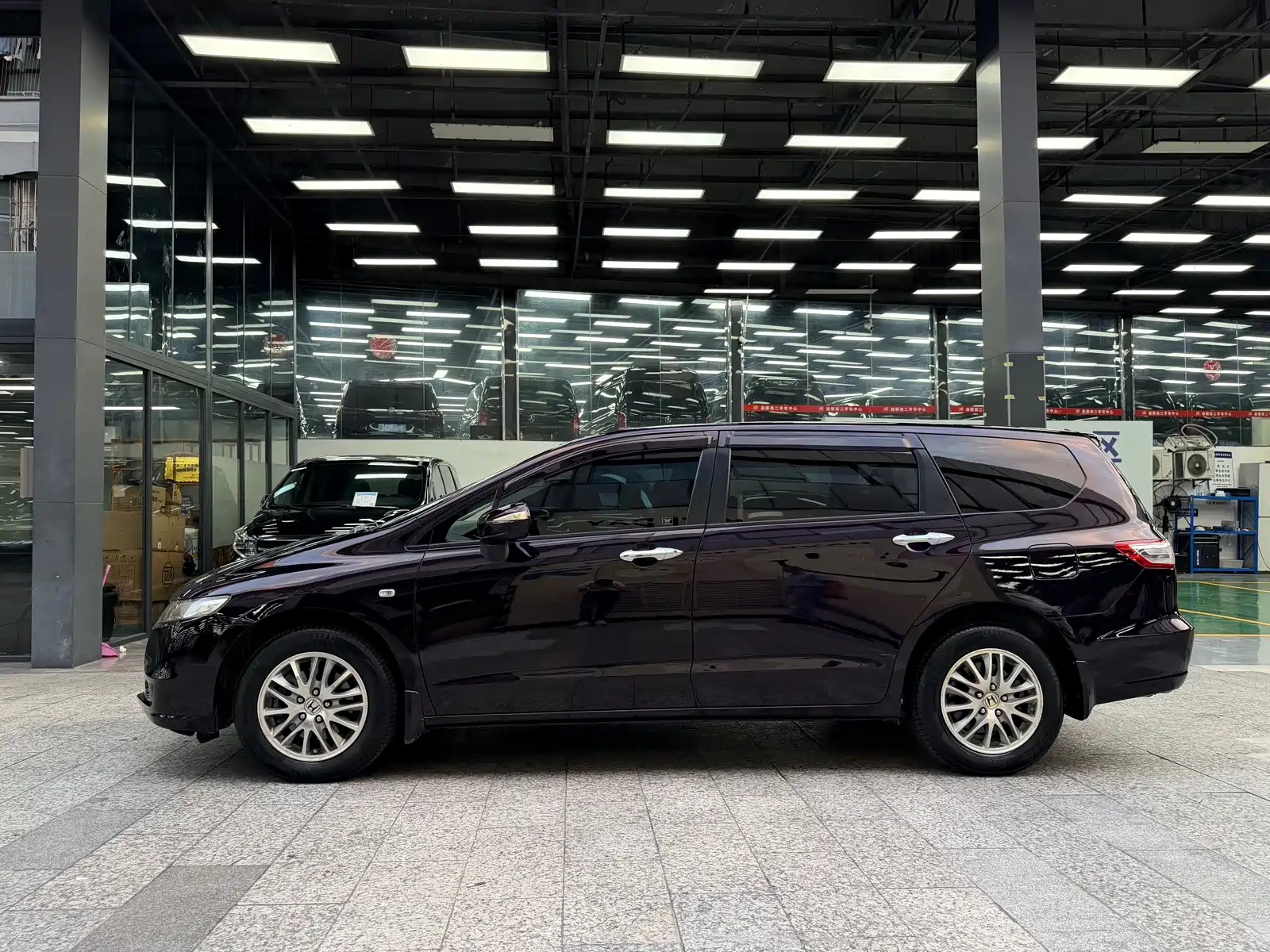 Photo 14 - Honda Odyssey