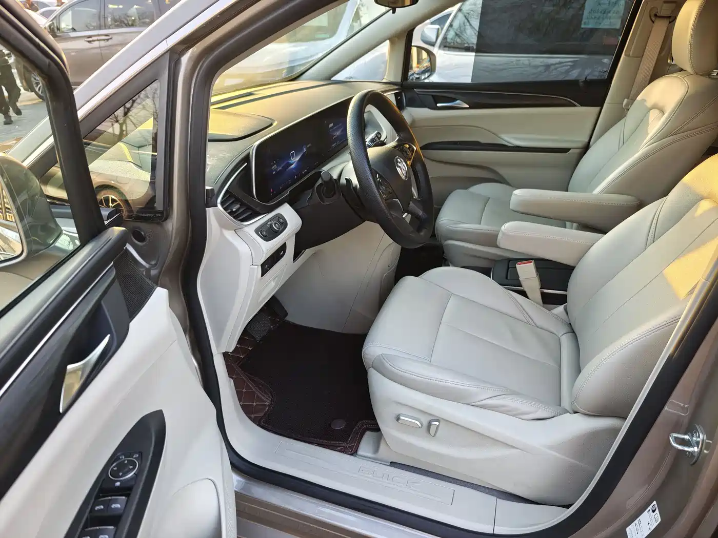 Buick GL8 2023 ES Landmaster Comfort фото 9