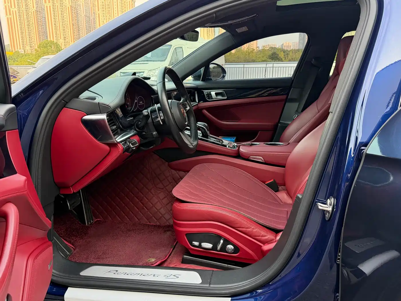 Фото 4 - Porsche Panamera
