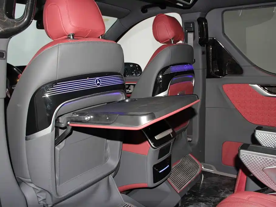 Mercedes-Benz Vito 2024 2.0T Business 7-Seater фото 23