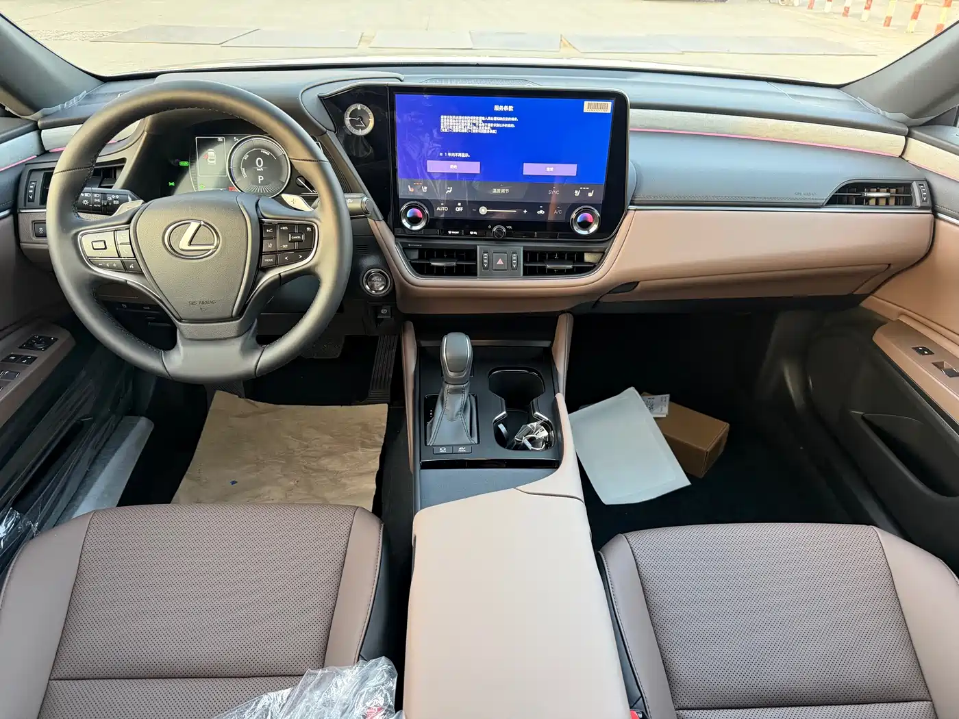 Lexus ES 2025 300h Ultimate Edition фото 12