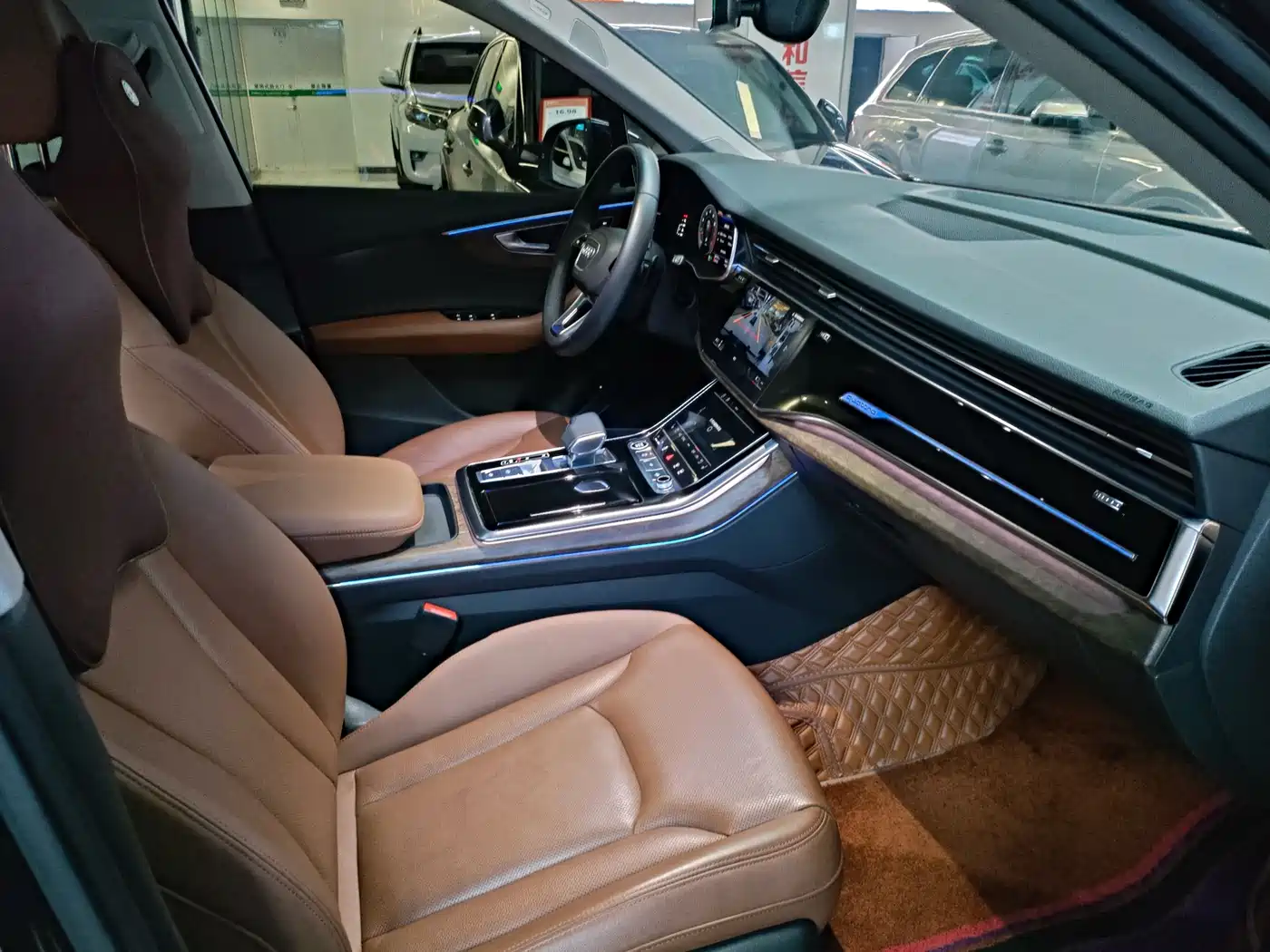 AUDI Q7