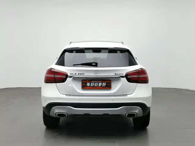 Mercedes-Benz GLA 2017 GLA 220 4MATIC Luxury — фото 4