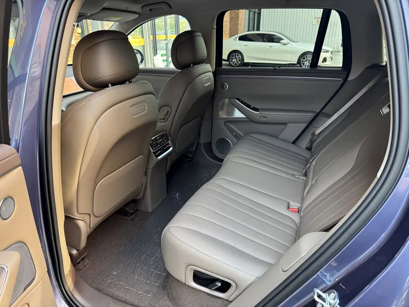 AITO Wenjie AITO M7 2026 2026 Extended Range Max AWD 5-seater