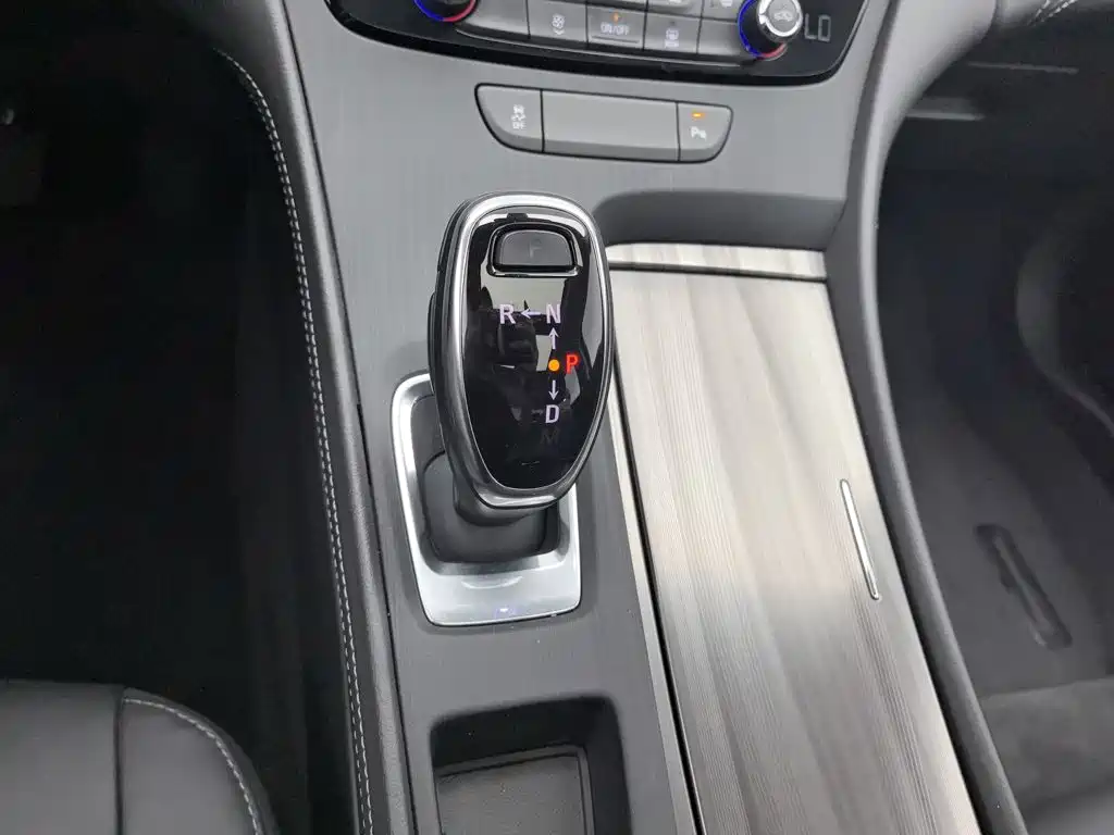 Фото 13 - Buick LaCrosse