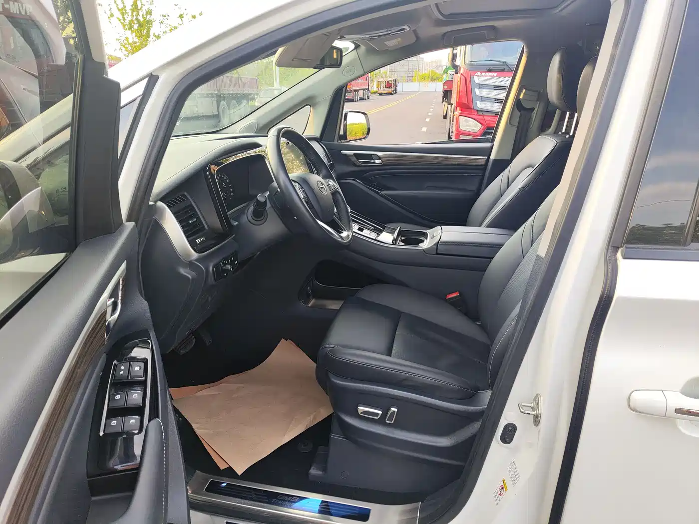 GAC Trumpchi Trumpchi M8 2021 Master Series 390T Prestige Edition фото 11