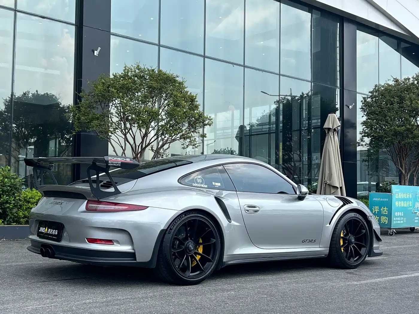 Photo 11 - Porsche 911