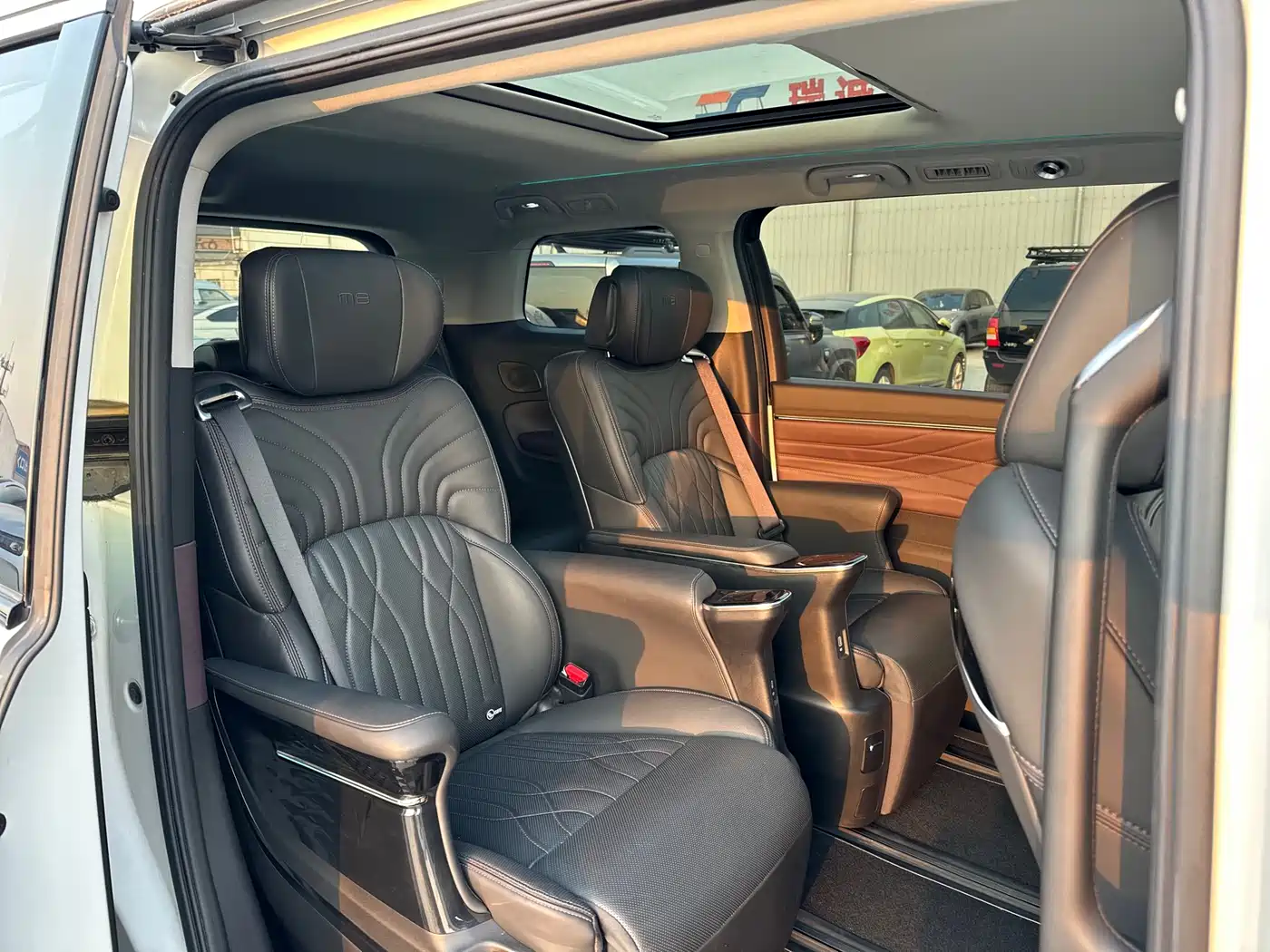 GAC Trumpchi Trumpchi M8 2024 Master Series Super Hybrid фото 17