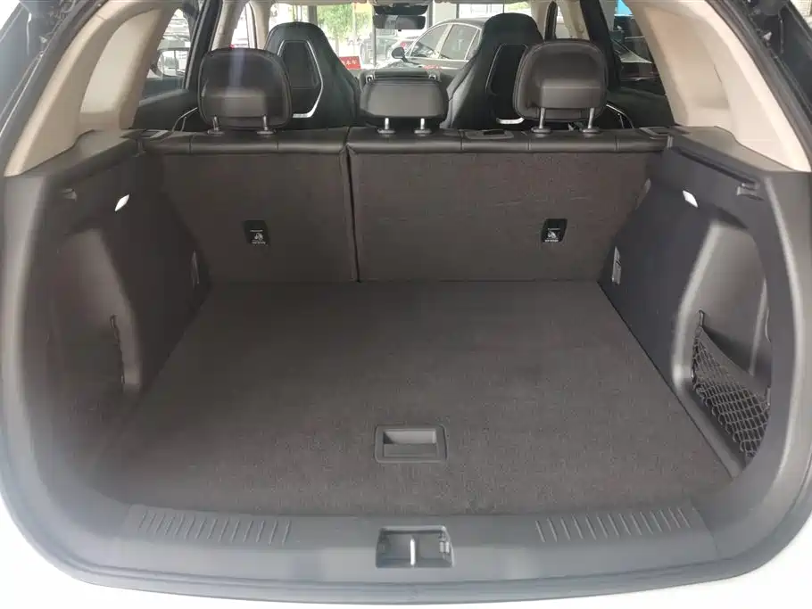 Hongqi HS3 PHEV 2024 PHEV 115km Power Edition фото 4