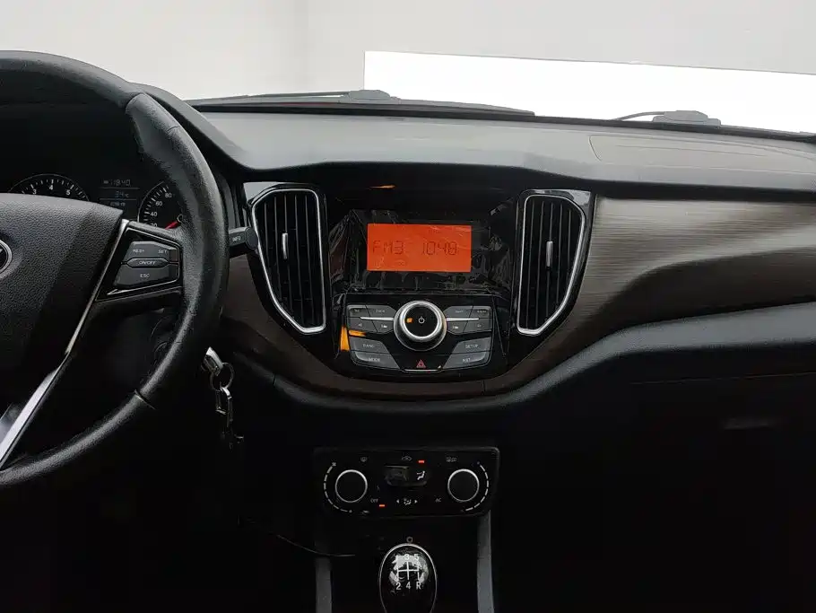 FAW Senya R7 2017 2016 1.6L Manual Luxury
