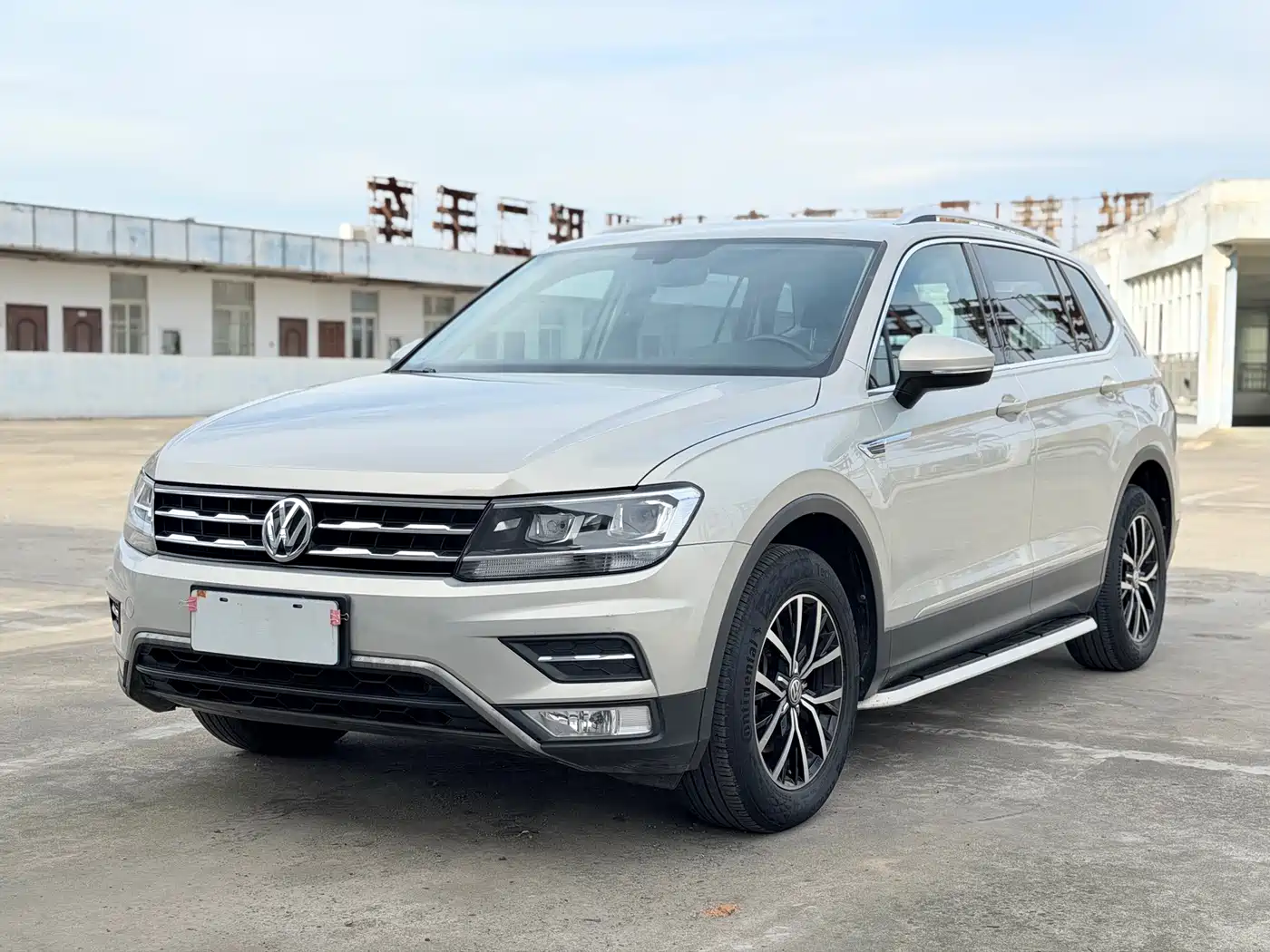 Volkswagen Tiguan L 2017 330TSI Automatic 2WD Luxury Edition