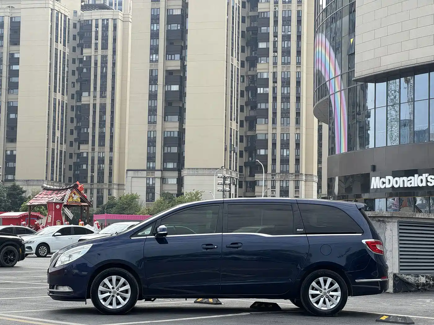 Buick GL8 2013 2.4L CT Luxury Business Comfort Edition фото 5
