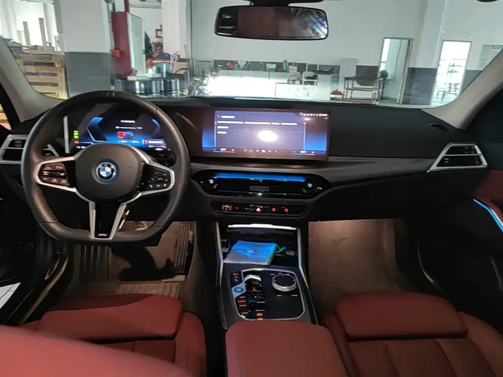 BMW i3 2025 eDrive 40 L Shadow Night Package фото 16