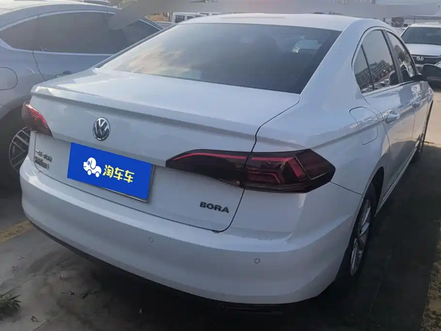 Volkswagen Bora 2020 1.5L Automatic Comfort фото 3