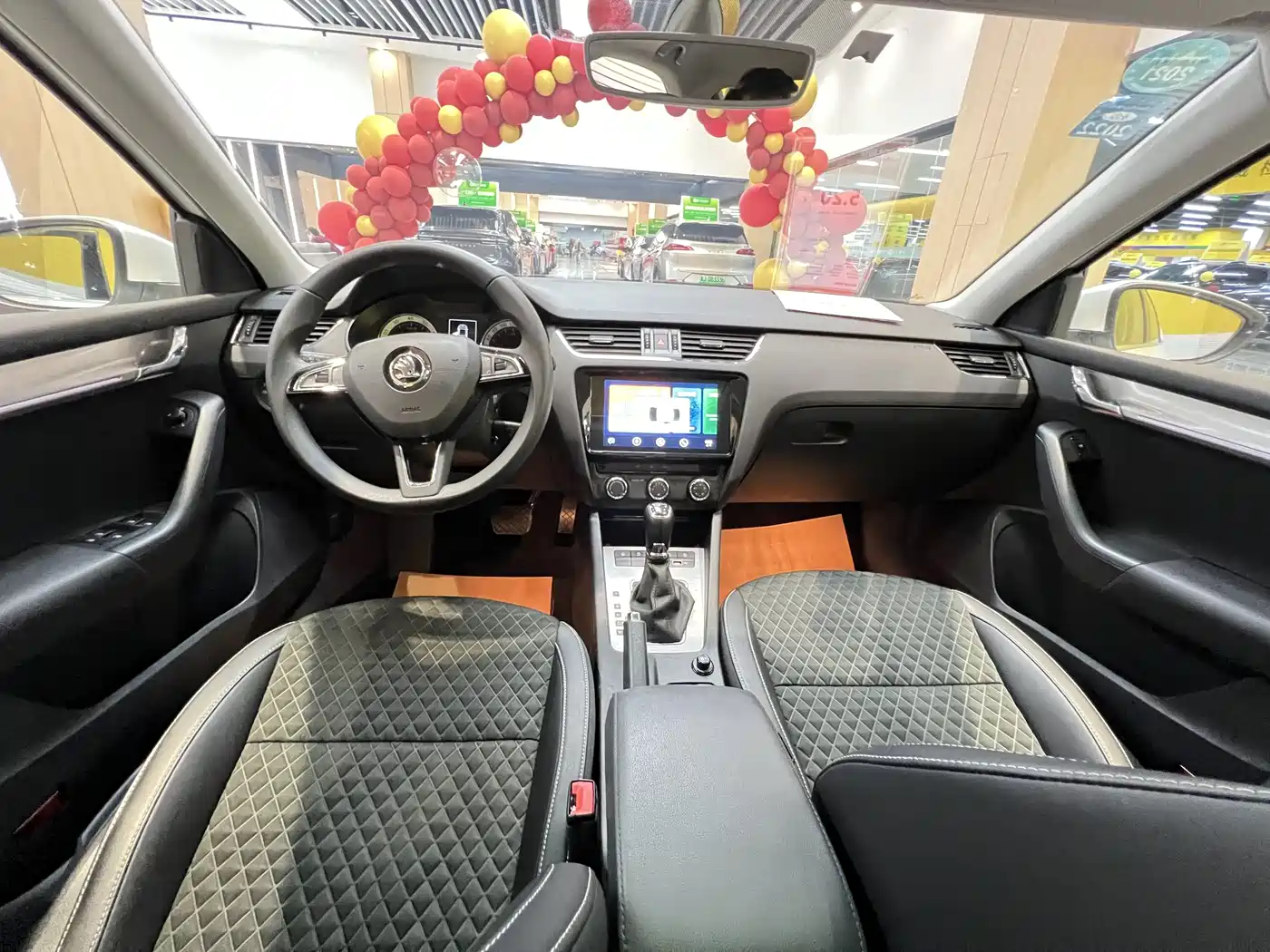 Škoda Octavia 2019 1.5L Automatic Smart Luxury China VI фото 11