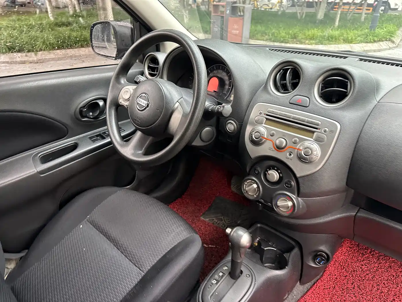 Nissan March 2011 2010 1.5L Automatic Easy Shine Edition