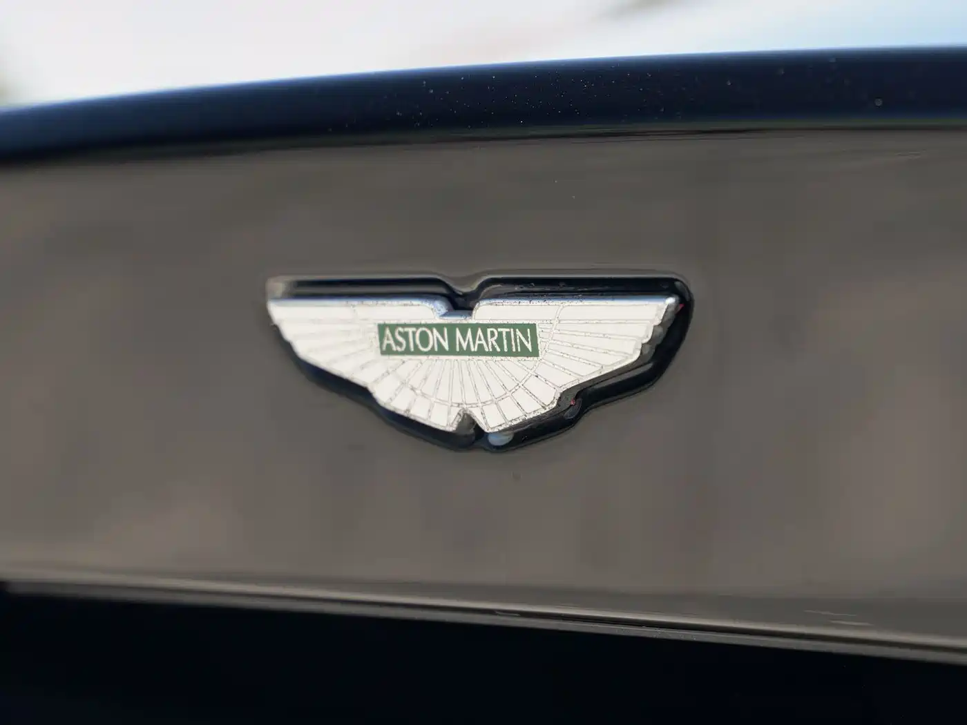 Aston Martin DB9 2009 2007 6.0L Touchtronic Coupe