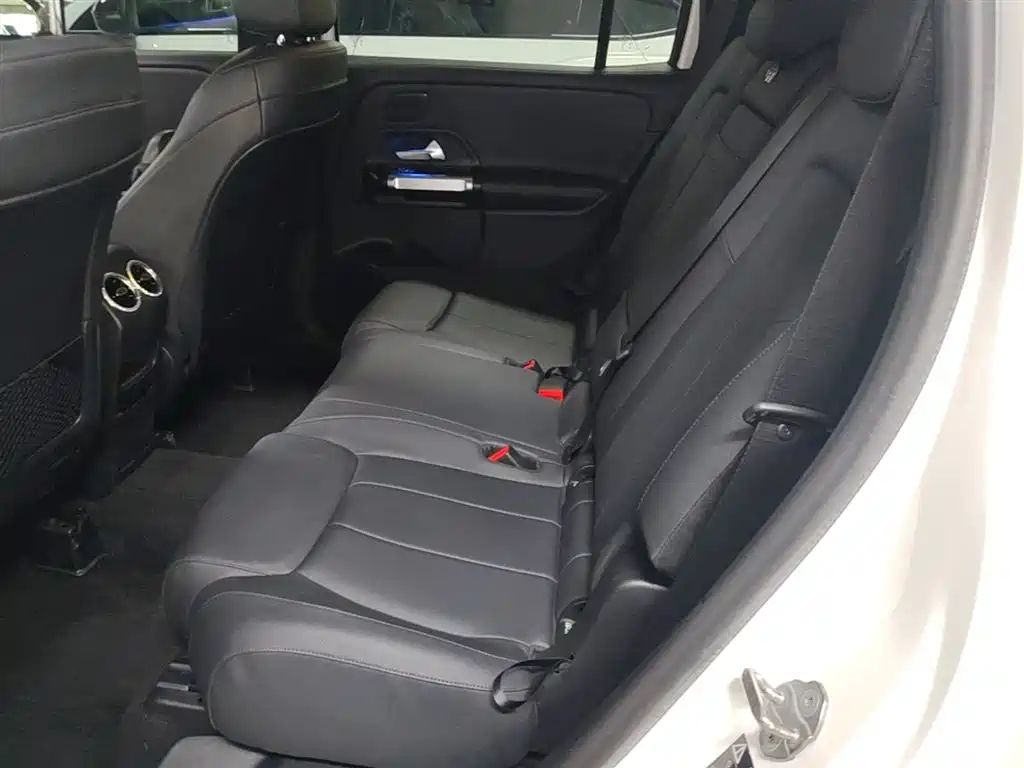 Mercedes-Benz GLB 2020 GLB 200 Dynamic фото 17