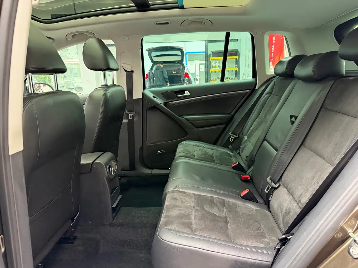 Volkswagen Tiguan 2015 2.0TSI Automatic 4WD Flagship фото 16