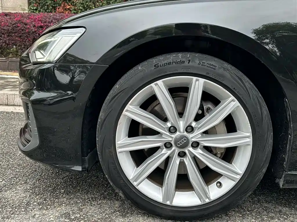 Audi A6L 2021 45 TFSI Exclusive Sport фото 19