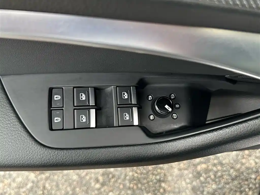 Audi A6L 2021 45 TFSI Exclusive Sport фото 18