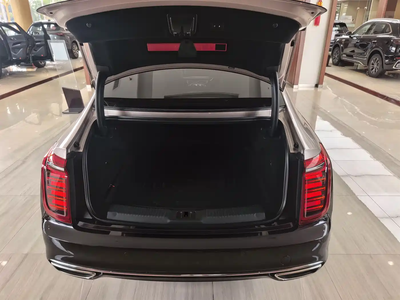 Hongqi H9 2020 3.0T Smart Connect Flagship 4-Seater фото 13