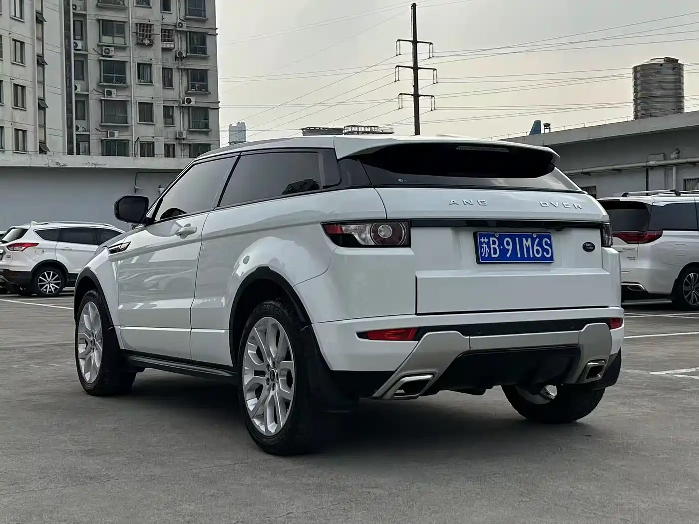 Land Rover Range Rover Evoque (Import) 2013 2.0T 3-door Dynamic Edition фото 8