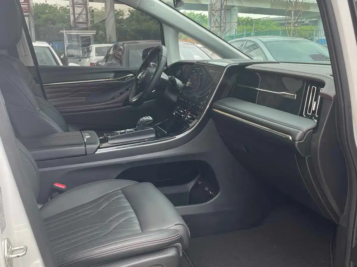 GAC Trumpchi Trumpchi M8 2024 Master Series 400T Ultimate Edition фото 8
