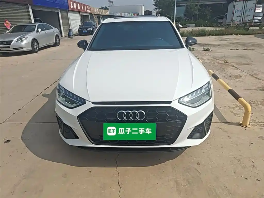 Audi A4L 2023 40 TFSI Luxury Sport фото 3