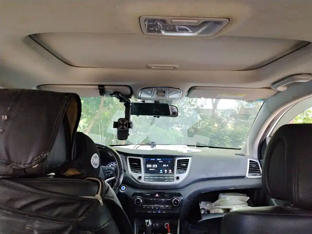 Hyundai Tucson 2015 1.6T Dual Clutch 2WD Smart фото 9