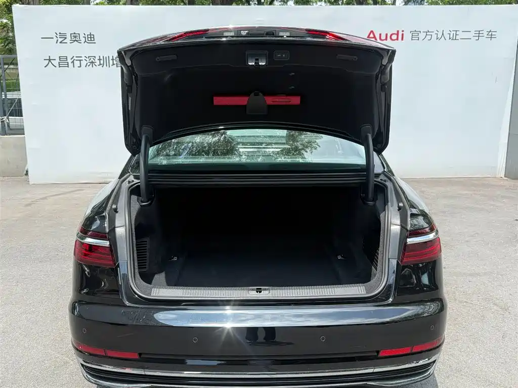 Audi A8 2025 A8L 50 TFSI quattro Exclusive Selection фото 9