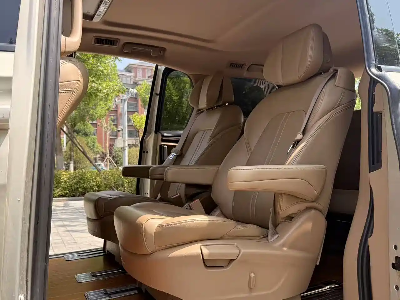 Buick GL8 2017 ES 28T Premium China V фото 20