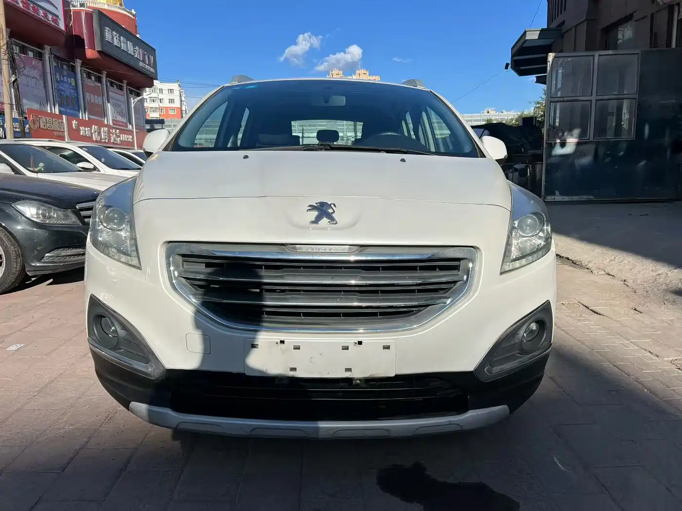 Peugeot 3008 2015 2.0L Automatic Trend Edition фото 2