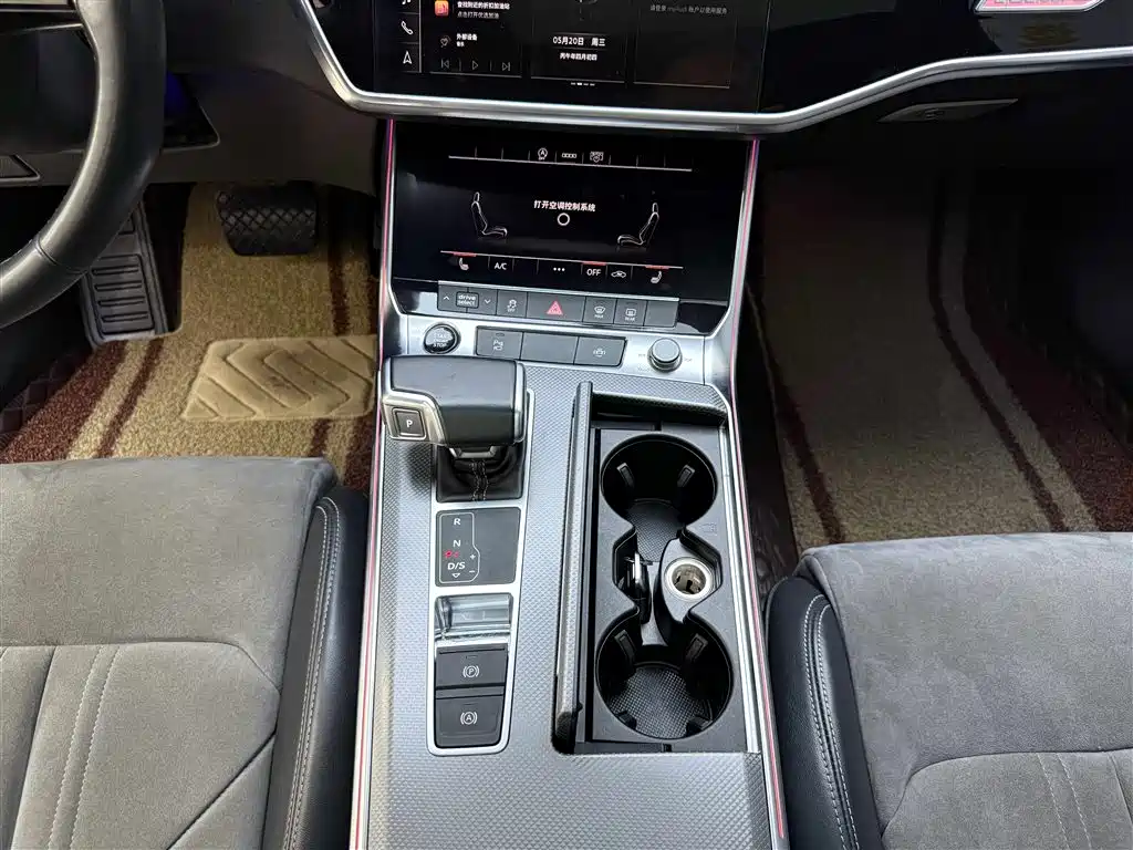Audi A6L 2021 45 TFSI Exclusive Sport фото 9